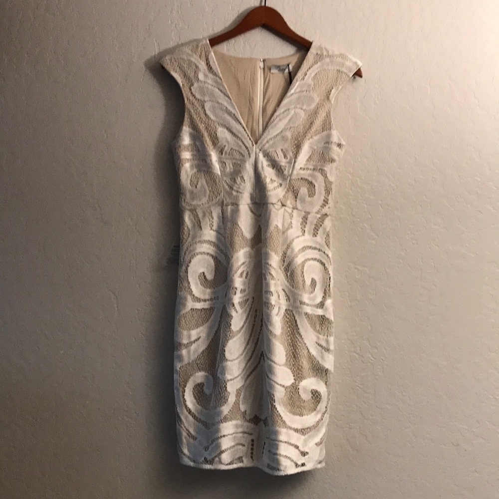 Lumpe by Bariano Lace Event Dress M